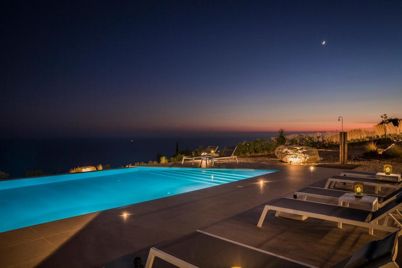 Kefalonian Escape Suites Valerianos Ngoại thất bức ảnh