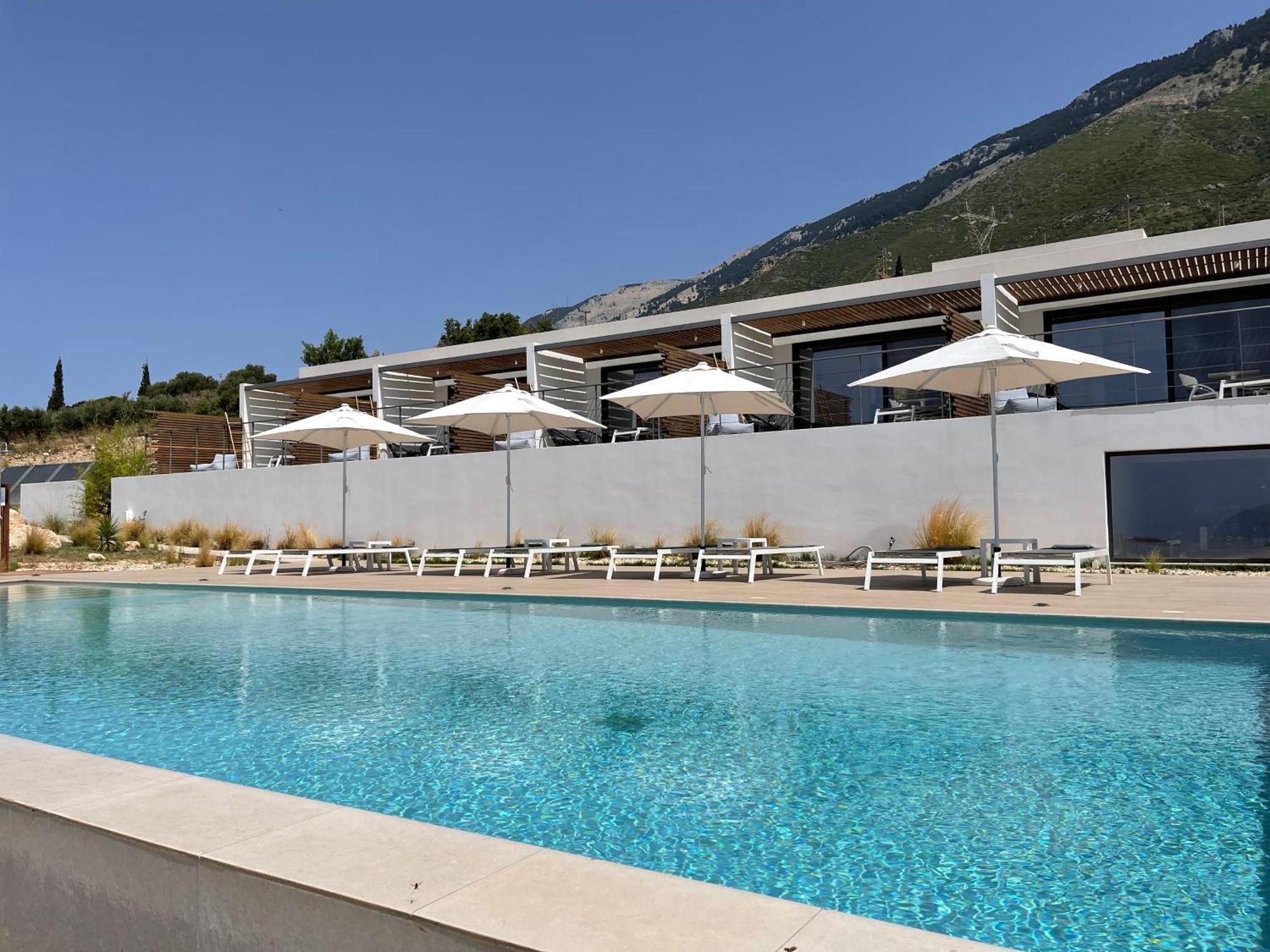 Kefalonian Escape Suites Valerianos Ngoại thất bức ảnh